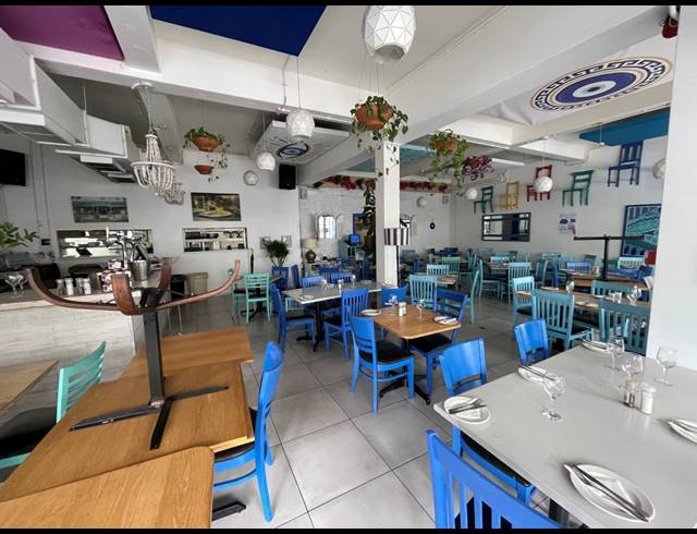200M² RETAIL TO LET IN SEA POINT
